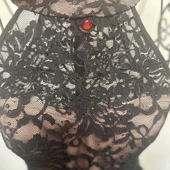 Morgan & Co Black Pleated Halter Gown - Picture 5 of 13